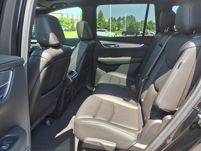 used 2023 Cadillac XT6 car, priced at $40,990