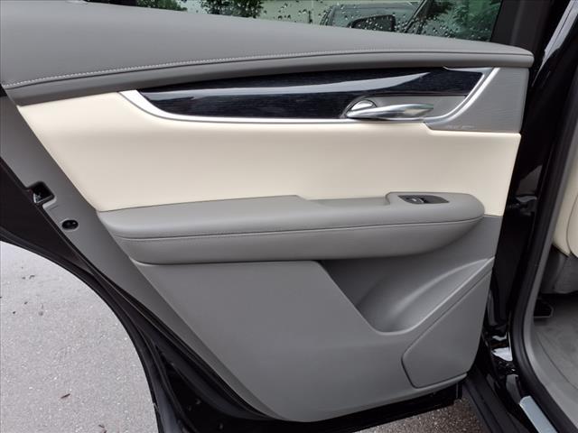 new 2025 Cadillac XT6 car, priced at $58,315