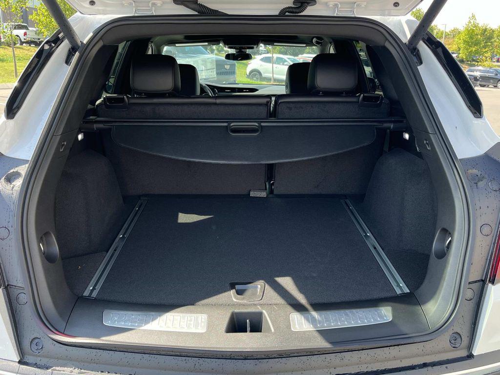 new 2025 Cadillac XT5 car, priced at $54,515