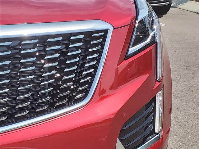 new 2025 Cadillac XT5 car, priced at $59,135