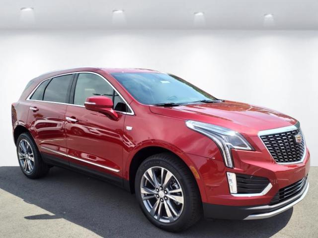 new 2025 Cadillac XT5 car, priced at $59,135