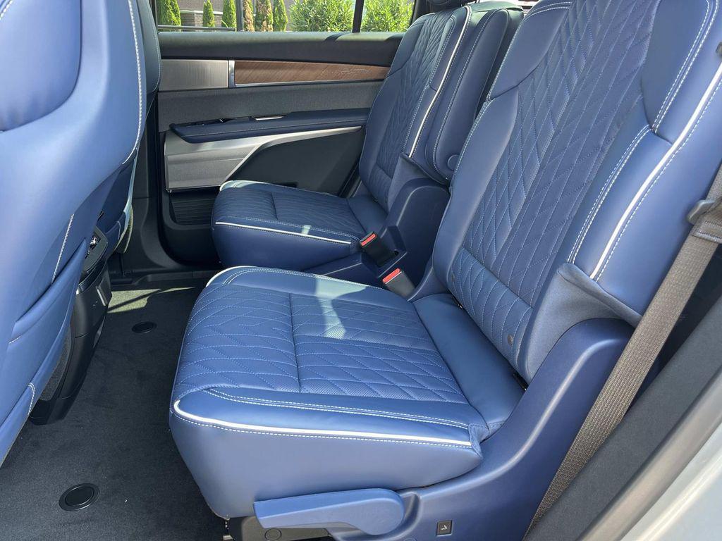 new 2026 Cadillac VISTIQ car, priced at $94,590