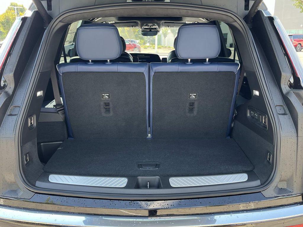 new 2026 Cadillac VISTIQ car, priced at $94,590