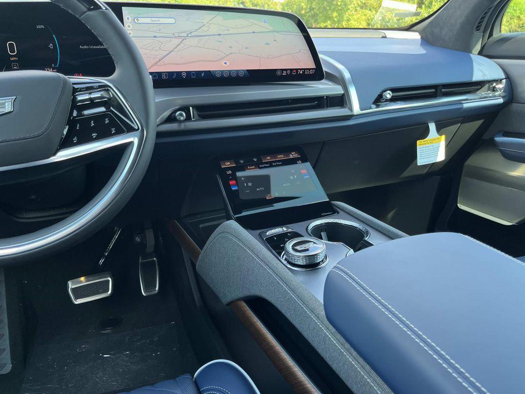 new 2026 Cadillac VISTIQ car, priced at $94,590