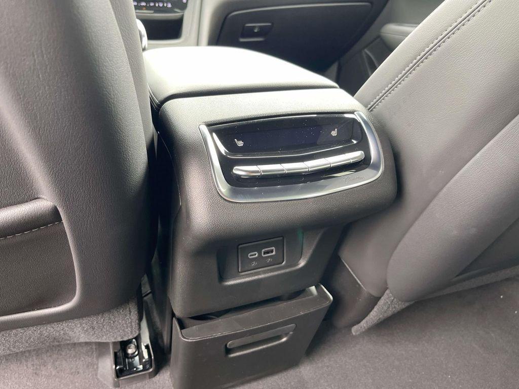 new 2025 Cadillac XT6 car, priced at $70,465