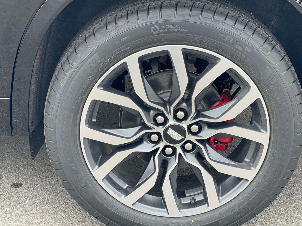 new 2025 Cadillac XT6 car, priced at $70,465