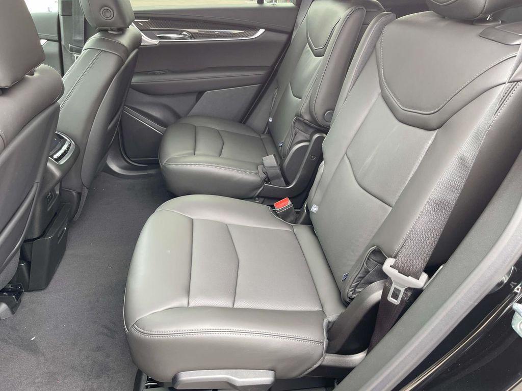 new 2025 Cadillac XT6 car, priced at $70,465
