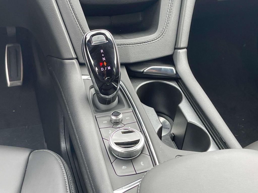 new 2025 Cadillac XT6 car, priced at $70,465