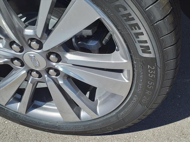 new 2025 Cadillac XT5 car, priced at $60,410