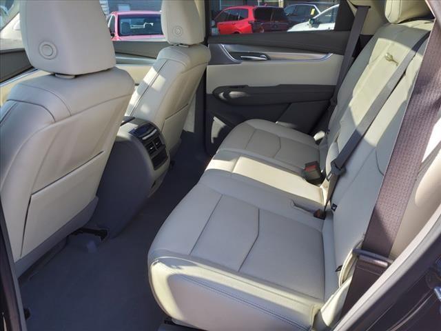 new 2025 Cadillac XT5 car, priced at $57,090
