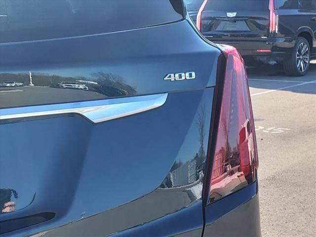 new 2025 Cadillac XT5 car, priced at $57,090