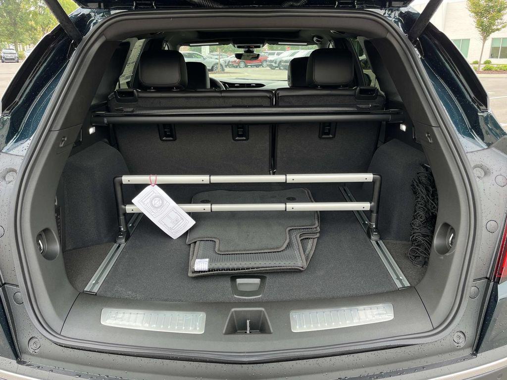 new 2025 Cadillac XT5 car, priced at $59,490