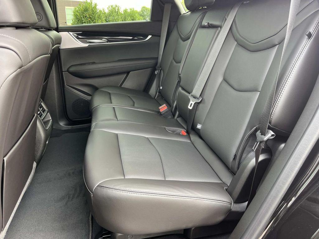 new 2025 Cadillac XT5 car, priced at $57,490