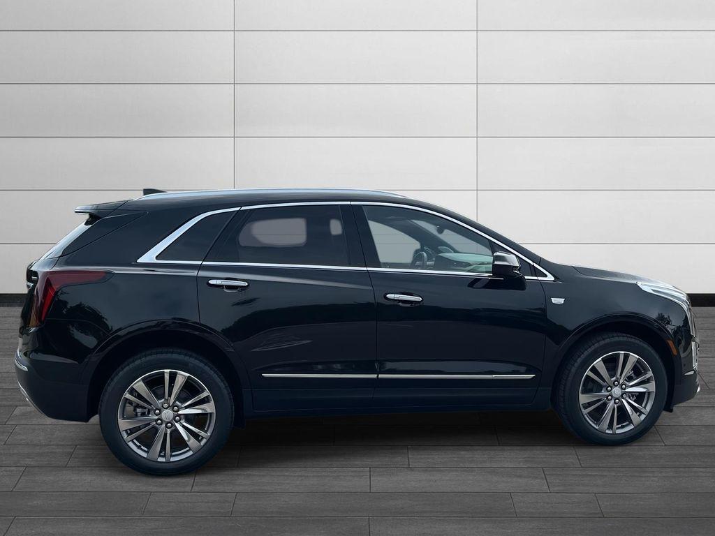 new 2025 Cadillac XT5 car, priced at $57,490