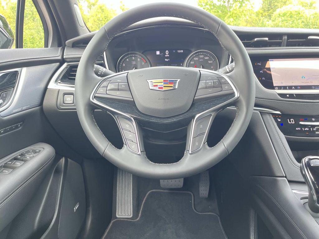 new 2025 Cadillac XT5 car, priced at $57,490