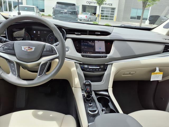 new 2025 Cadillac XT5 car, priced at $57,190