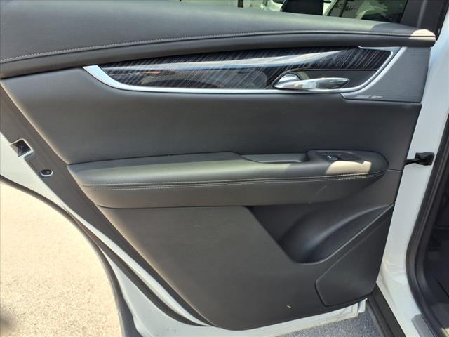 used 2023 Cadillac XT6 car, priced at $42,990