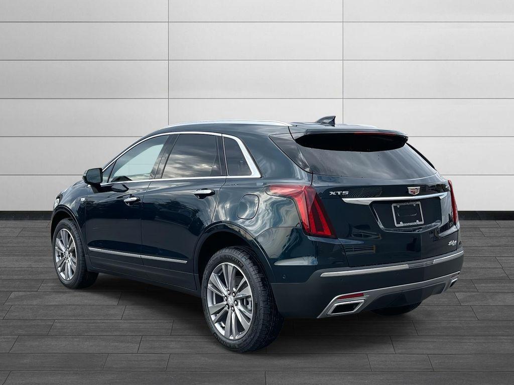 new 2026 Cadillac XT5 car, priced at $59,490