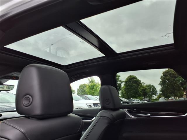 new 2025 Cadillac XT5 car, priced at $59,090