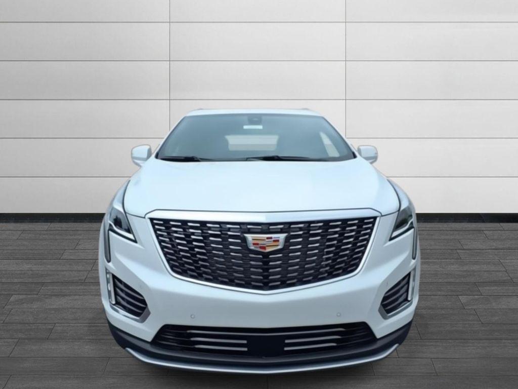 new 2025 Cadillac XT5 car, priced at $59,090