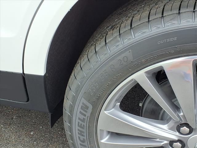 new 2025 Cadillac XT5 car, priced at $59,090
