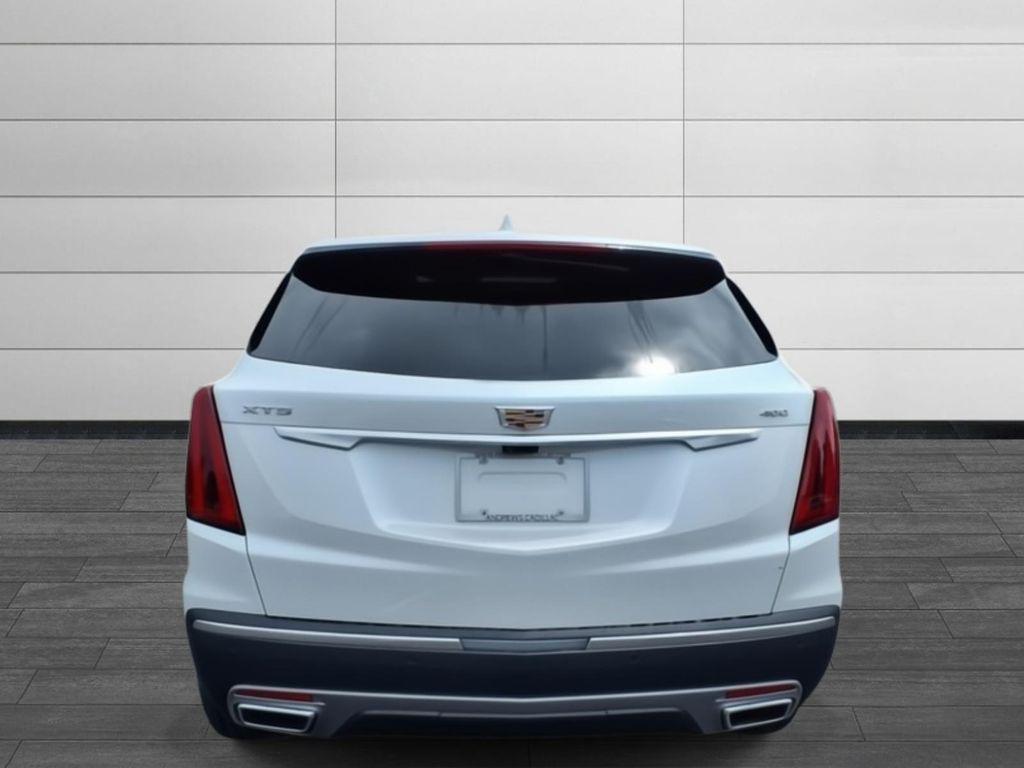 new 2025 Cadillac XT5 car, priced at $59,090
