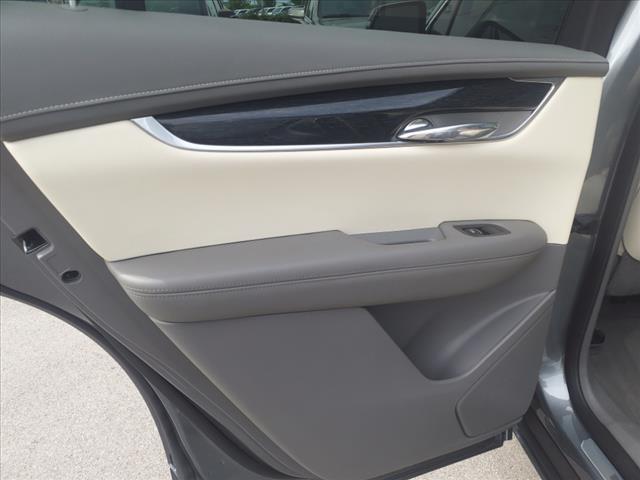 used 2021 Cadillac XT6 car, priced at $32,990