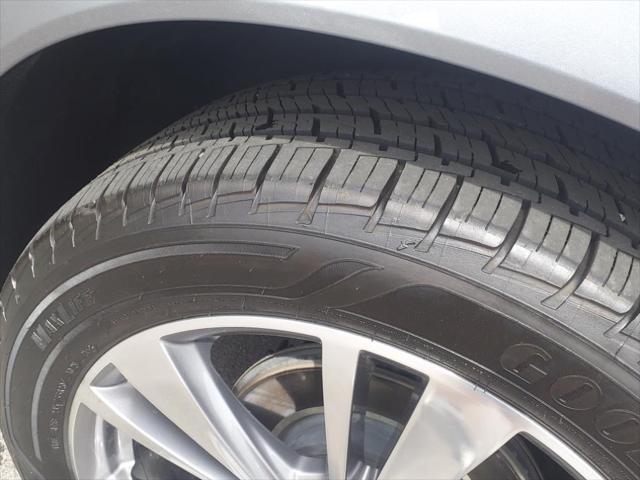 used 2021 Cadillac XT6 car, priced at $31,990
