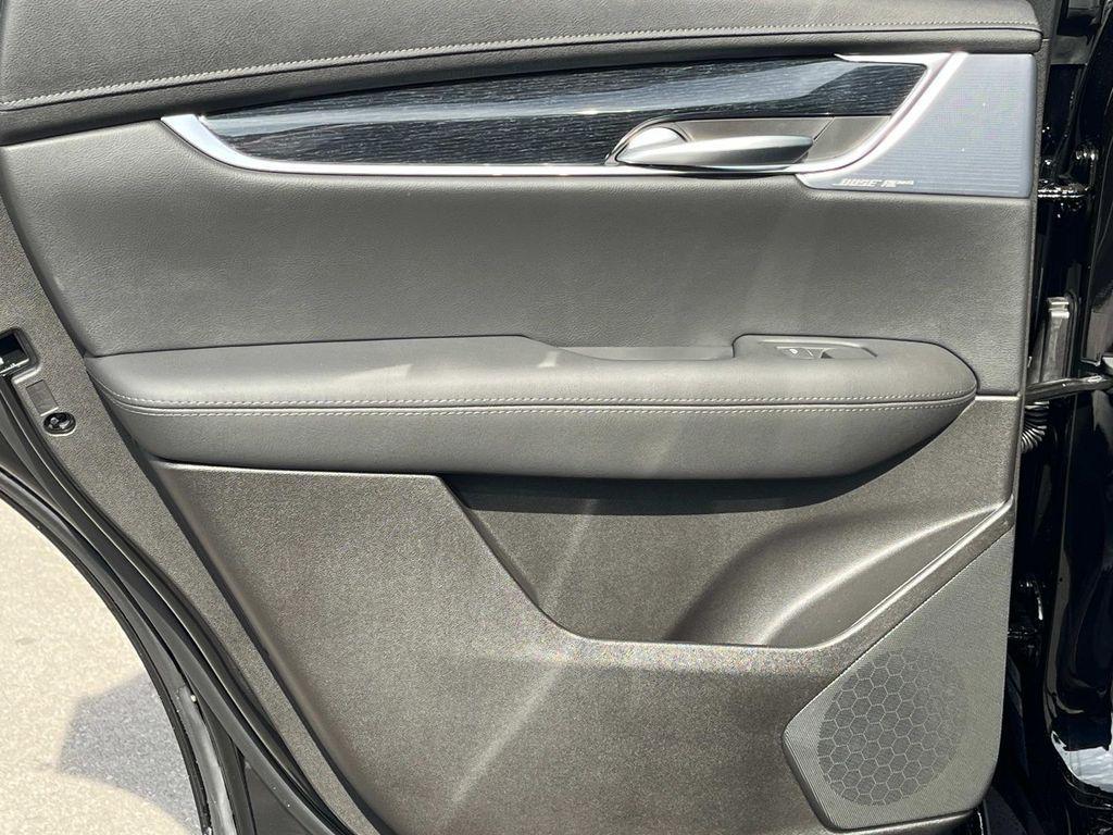 new 2025 Cadillac XT5 car, priced at $56,290