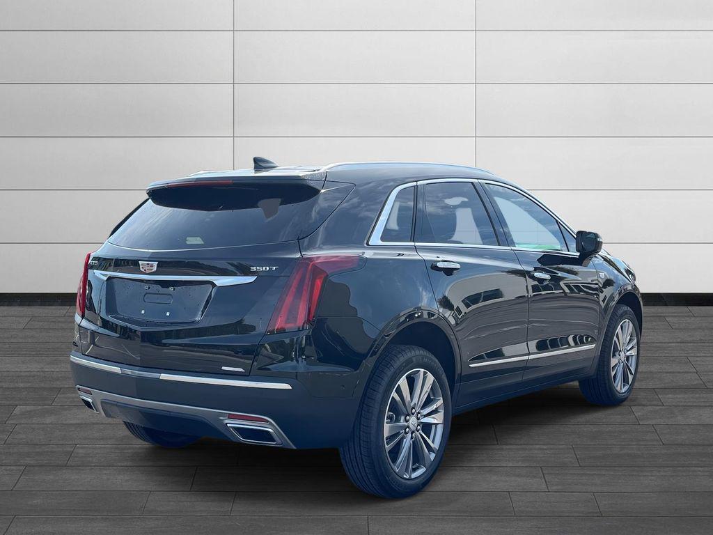 new 2025 Cadillac XT5 car, priced at $56,290