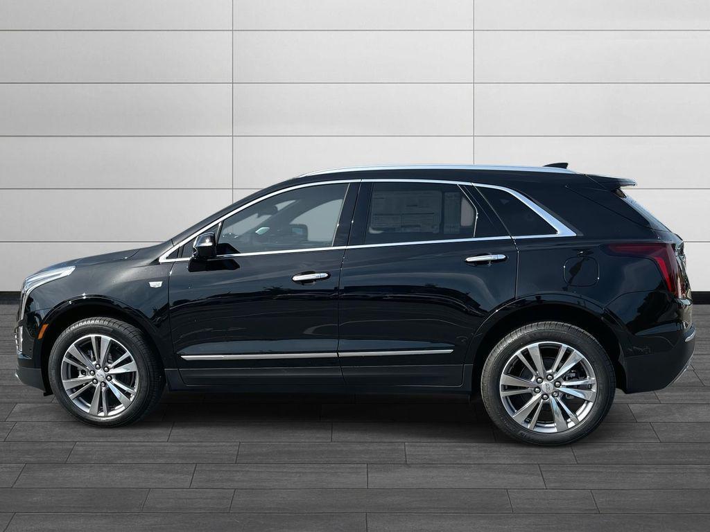 new 2025 Cadillac XT5 car, priced at $56,290