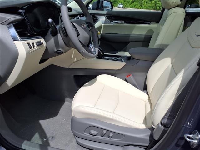 new 2025 Cadillac XT6 car, priced at $62,765