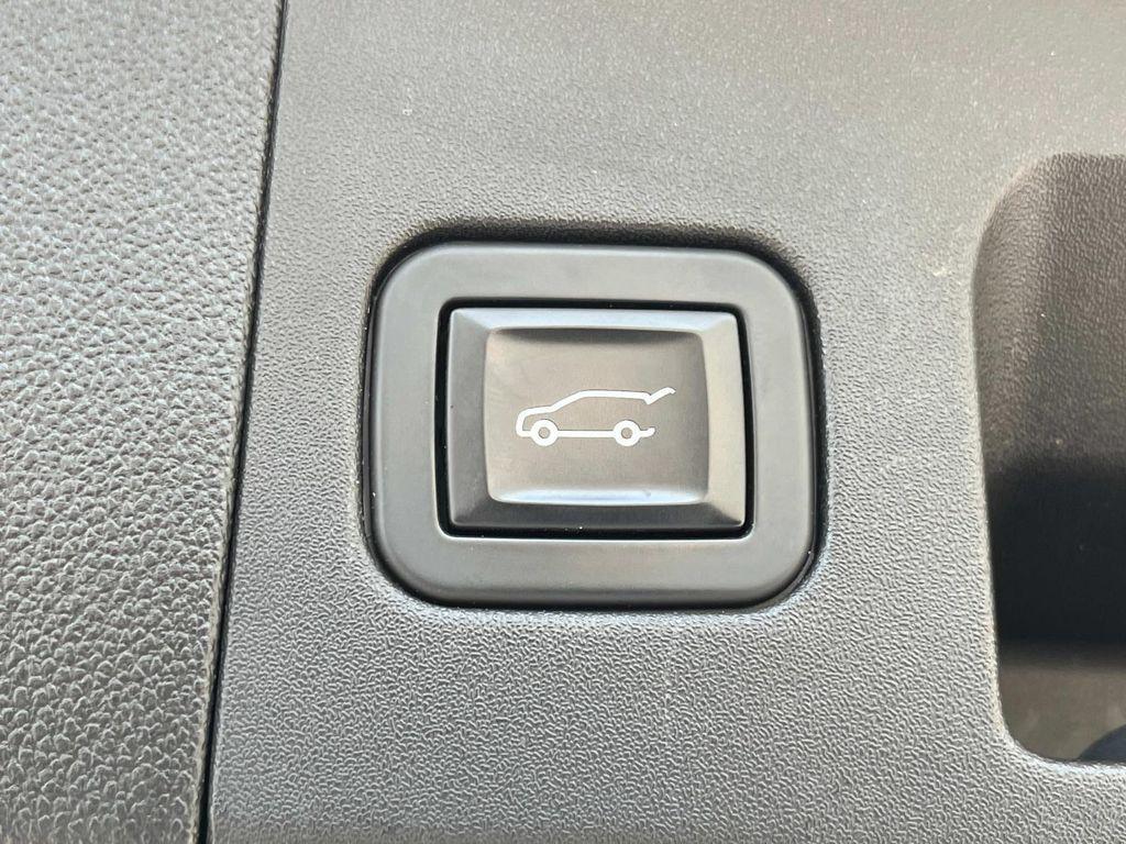 used 2019 Cadillac XT5 car, priced at $22,990