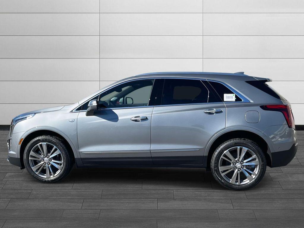 new 2025 Cadillac XT5 car, priced at $57,665
