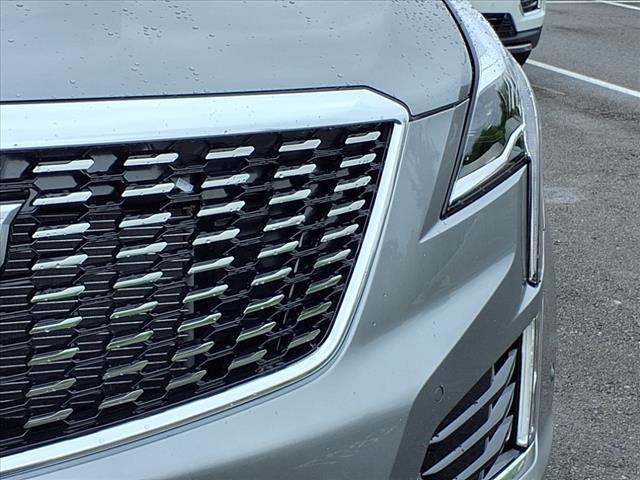 new 2025 Cadillac XT5 car, priced at $56,665