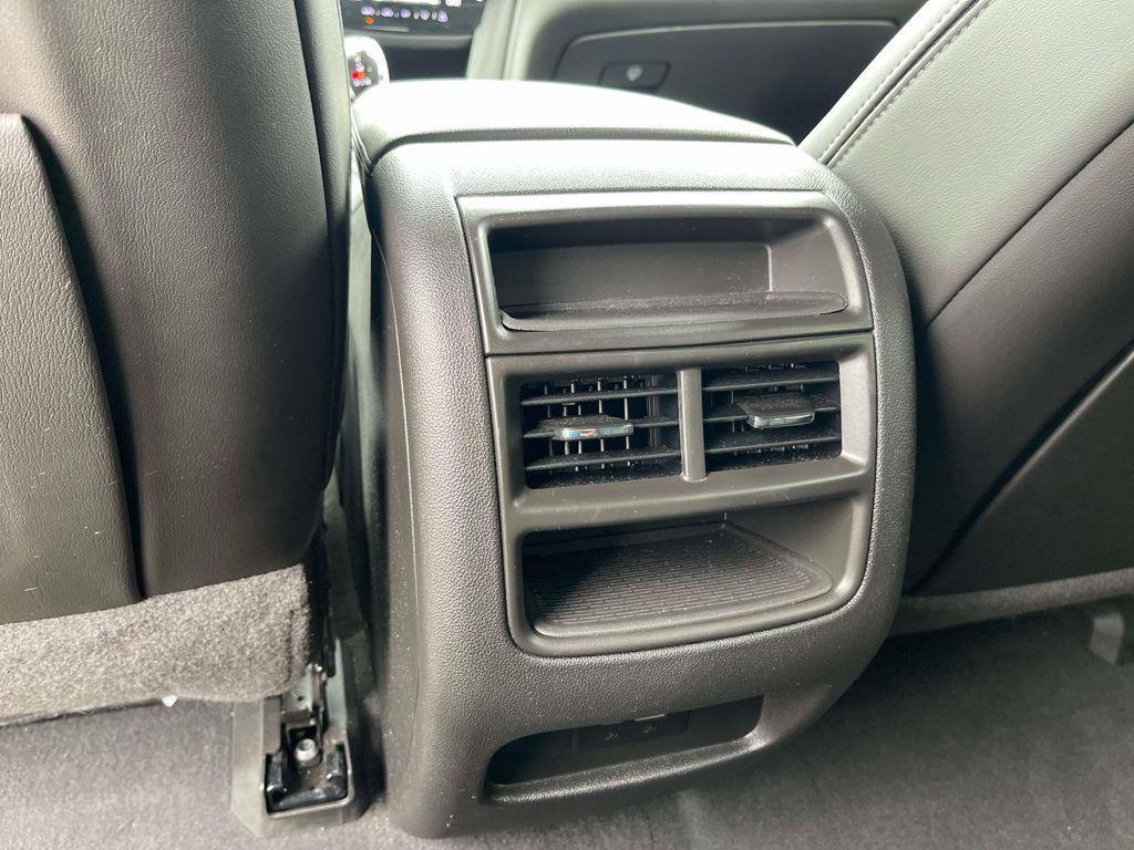 used 2021 Cadillac XT5 car, priced at $34,992