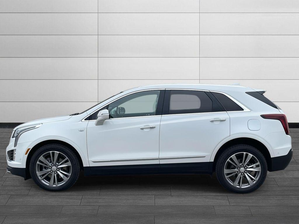 used 2021 Cadillac XT5 car, priced at $34,992
