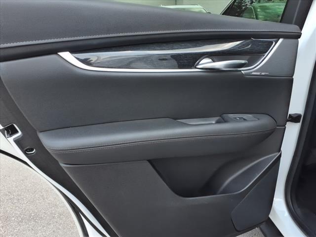 used 2022 Cadillac XT5 car, priced at $36,990