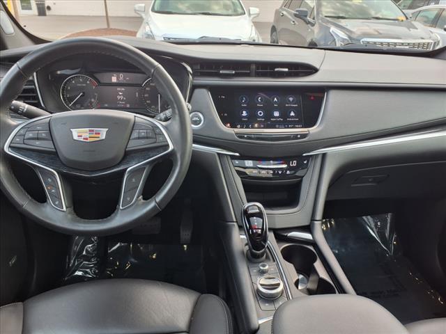 used 2022 Cadillac XT5 car, priced at $36,990