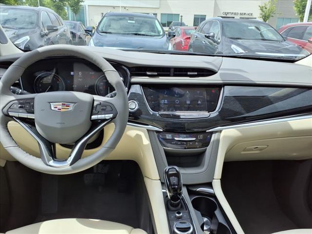new 2025 Cadillac XT6 car, priced at $62,565