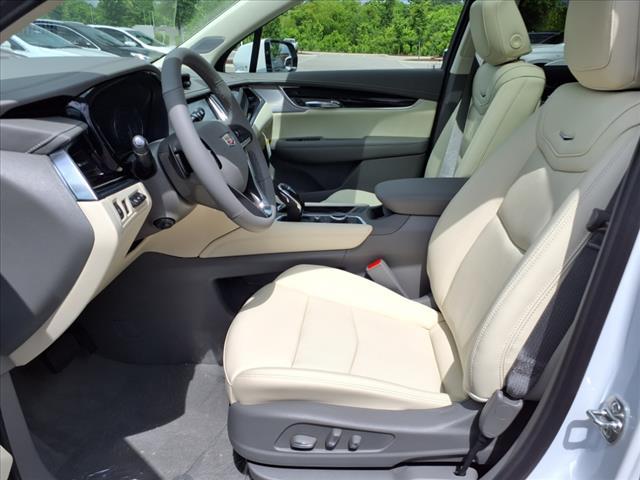 new 2025 Cadillac XT6 car, priced at $62,565