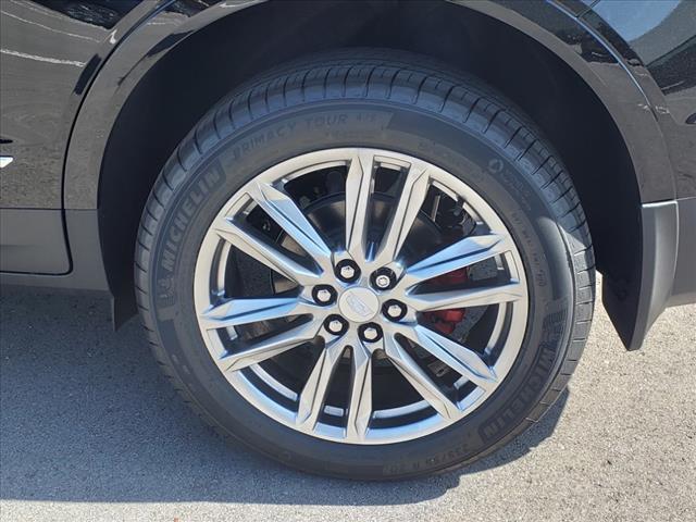 new 2025 Cadillac XT5 car, priced at $64,565