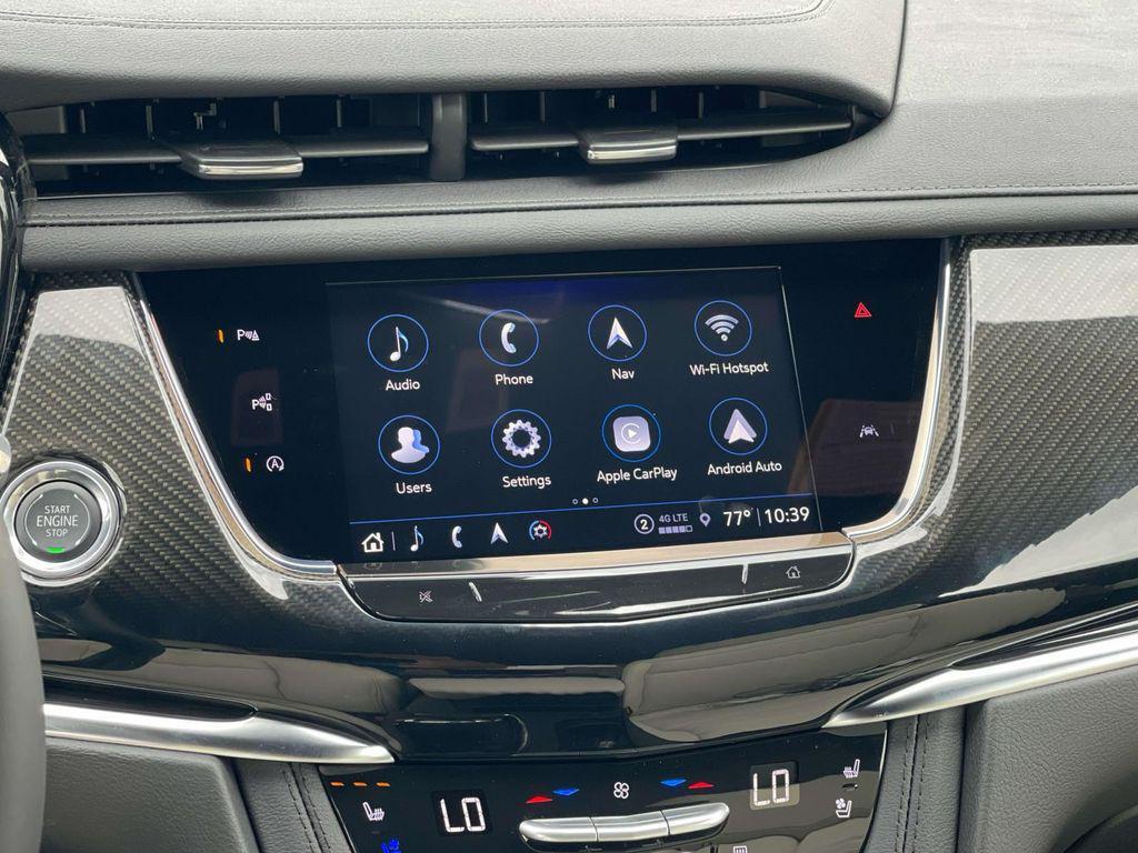 new 2025 Cadillac XT6 car, priced at $71,065