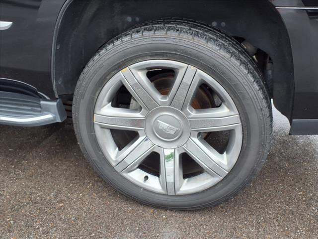 used 2018 Cadillac Escalade car, priced at $31,990