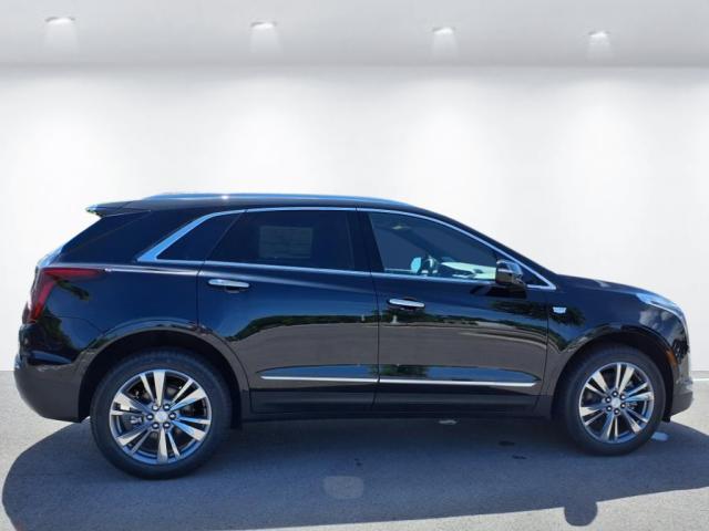 new 2025 Cadillac XT5 car, priced at $56,290