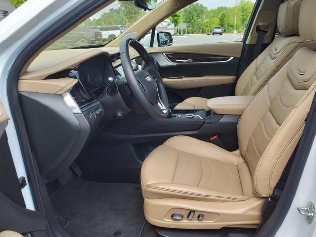 new 2025 Cadillac XT6 car, priced at $73,565
