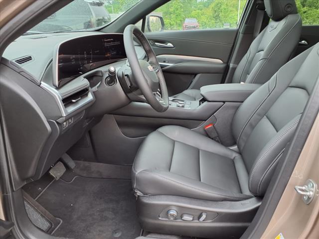 new 2025 Cadillac XT4 car, priced at $45,380