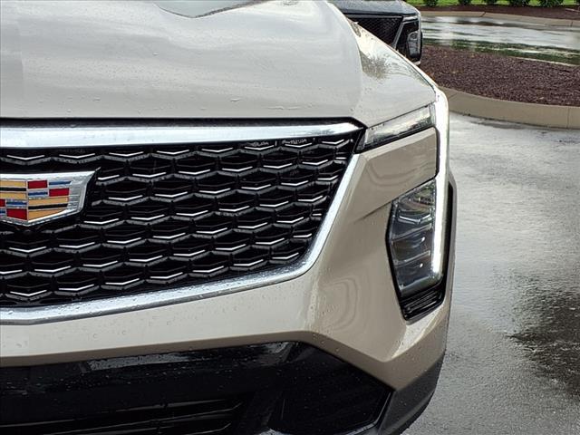 new 2025 Cadillac XT4 car, priced at $45,380