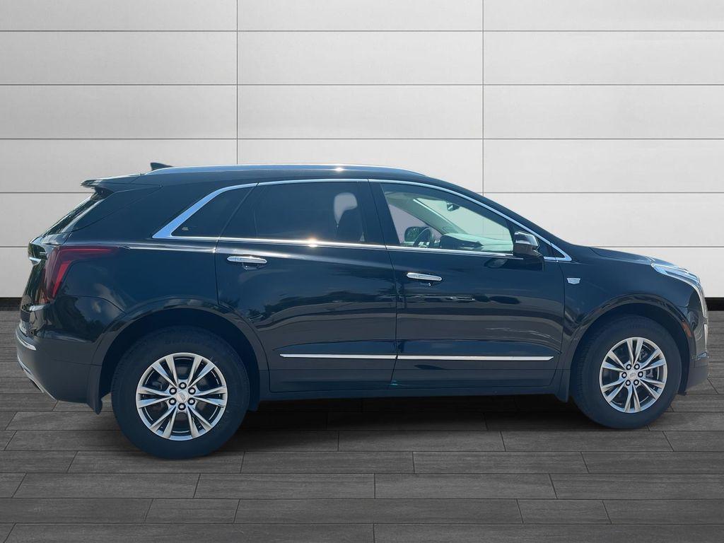 used 2022 Cadillac XT5 car, priced at $34,992