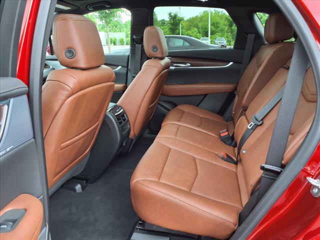 new 2025 Cadillac XT5 car, priced at $59,135